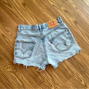 Levi’s 550 Red Tab Shorts